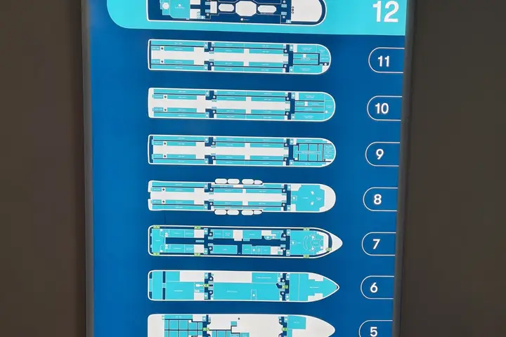 Deckplan-Anzeige der Silja Serenade mit den Kabinendecks 6 bis 12